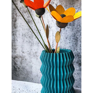 Stylish Contemporary Planter - Angular Creassera Aletas Vase for Flowers Plants